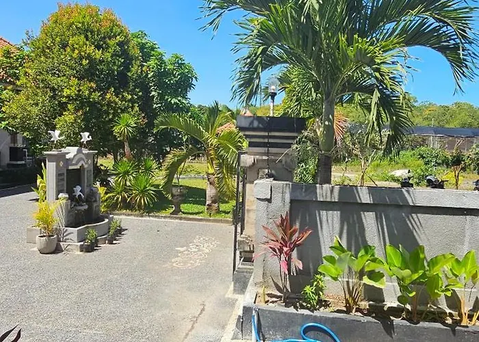 Ady * Uluwatu